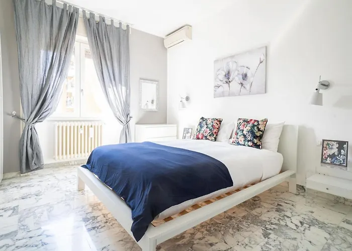 Cozy One-Bedroom Apartment With 2 Balconies In Sempione District