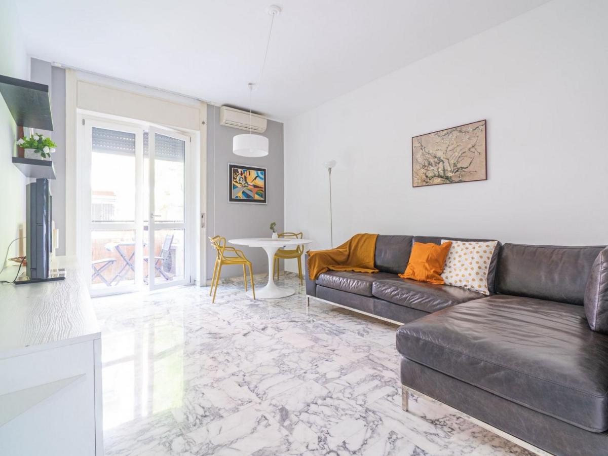Cozy One-bedroom With 2 Balconies In Sempione District