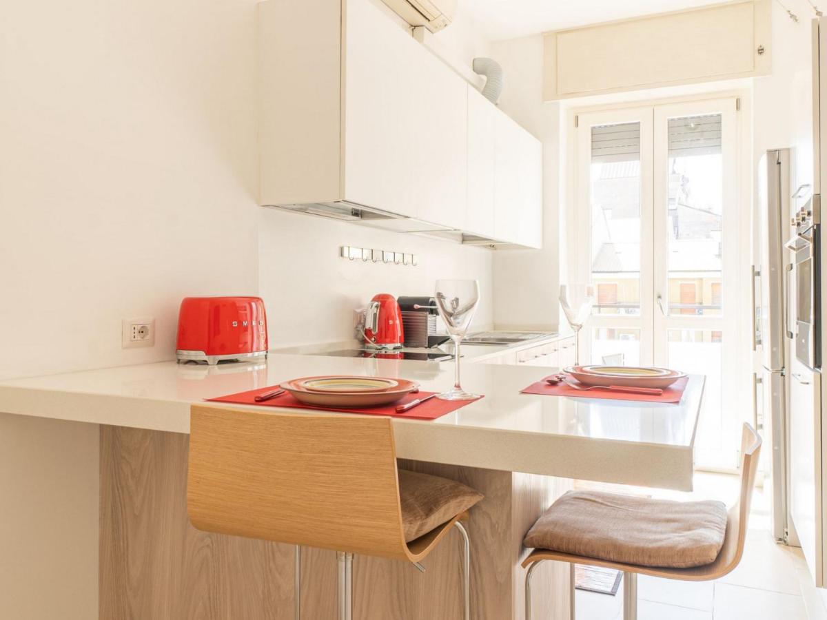 Apartment Cozy One-bedroom With 2 Balconies In Sempione District